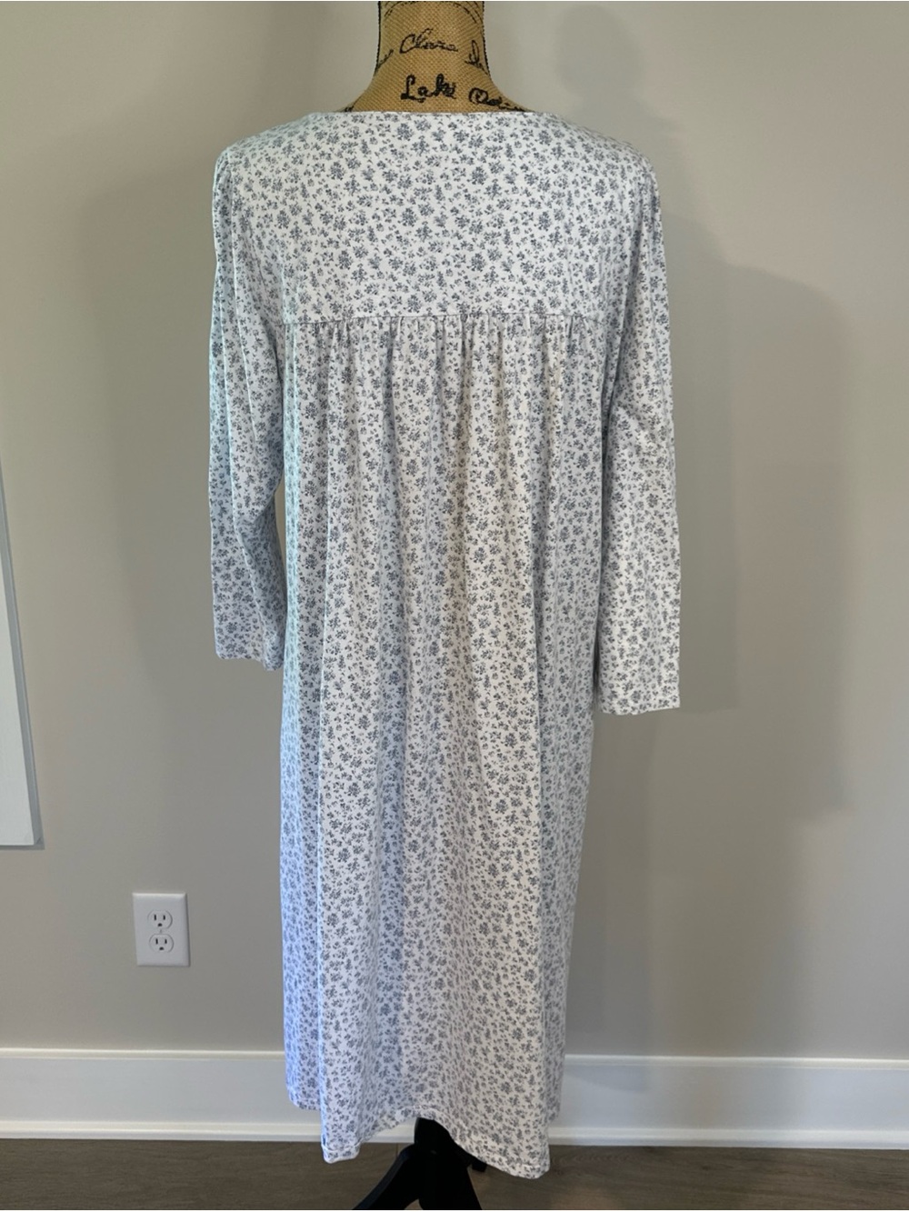 Eileen West Size L Nightgown Floral White Blue Lace Long Sleeve Sleep Cotton - Picture 5 of 12